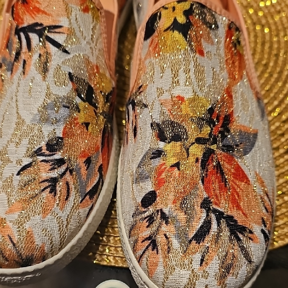 Serengeti Multicolor Floral Espadrilles - Picture 4 of 6